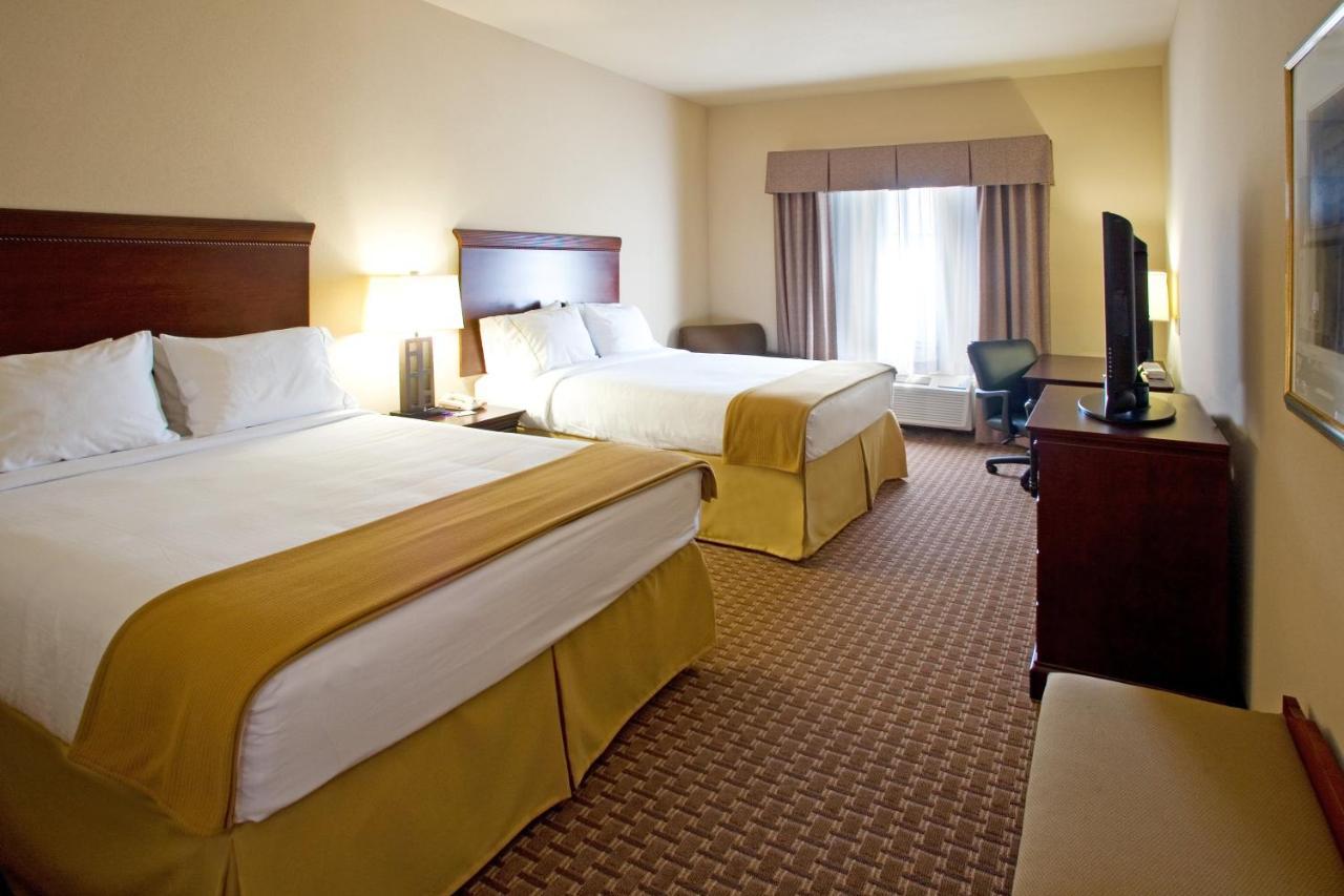 Holiday Inn Express Hotel And Suites Kingsville By Ihg Zewnętrze zdjęcie
